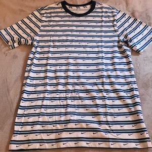 Nike men’s tshirt—size small